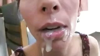 معلق مدل سیاه و سفید الکسیس تای شلاق و سکس در کلیپ سکسی کوتاه اتاق